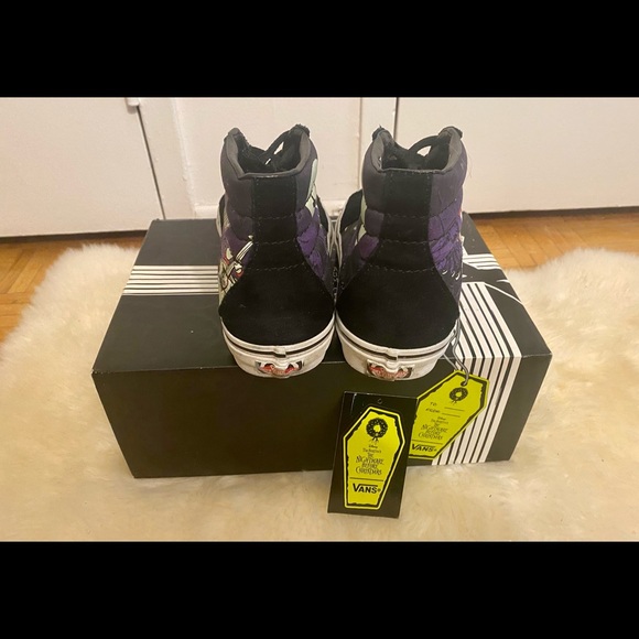 High Top Vans -limited edition Nightmare Before Christmas - Picture 4 of 7